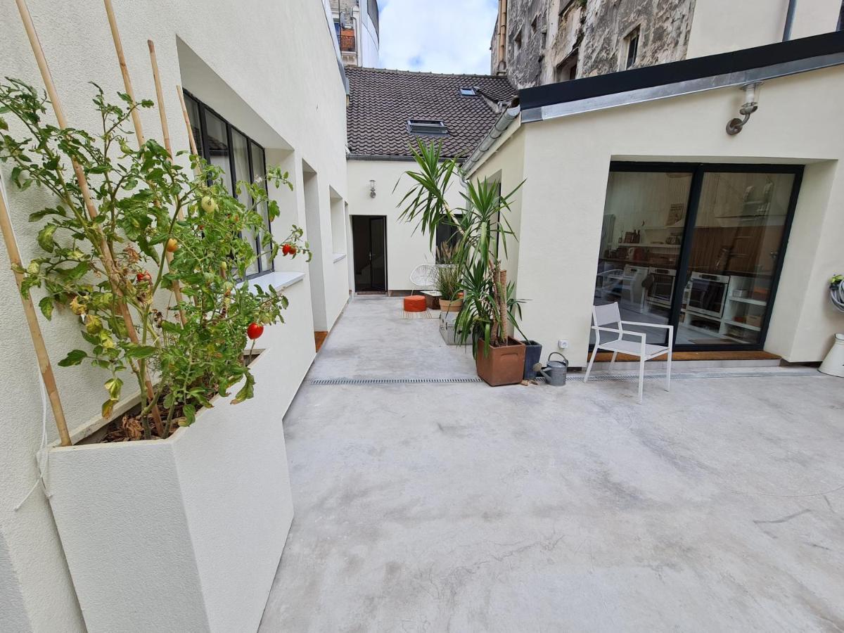 Le Saint Christophe - Mairie D'Aubervilliers Ligne 12 Esterno foto