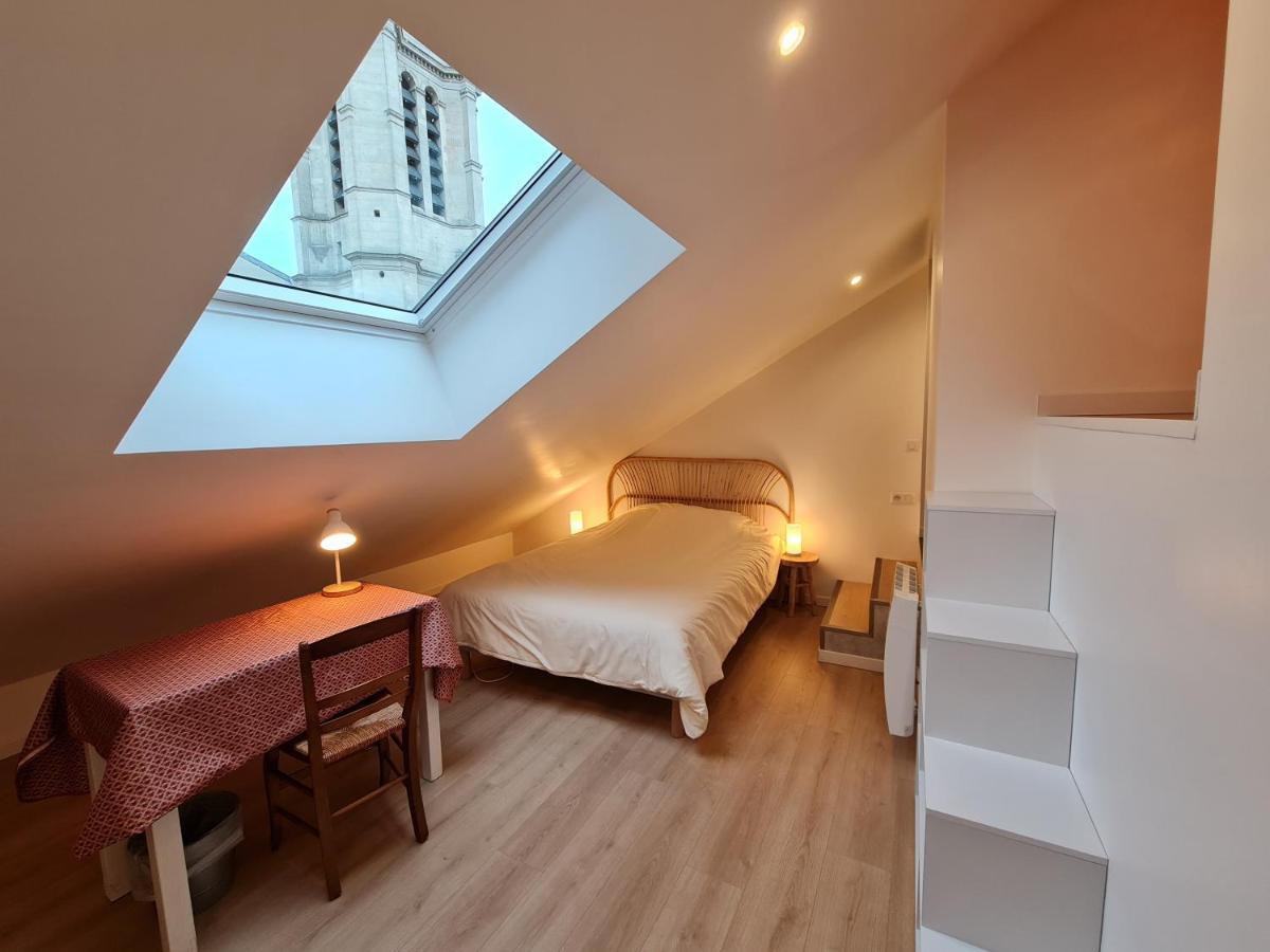 Le Saint Christophe - Mairie D'Aubervilliers Ligne 12 Esterno foto