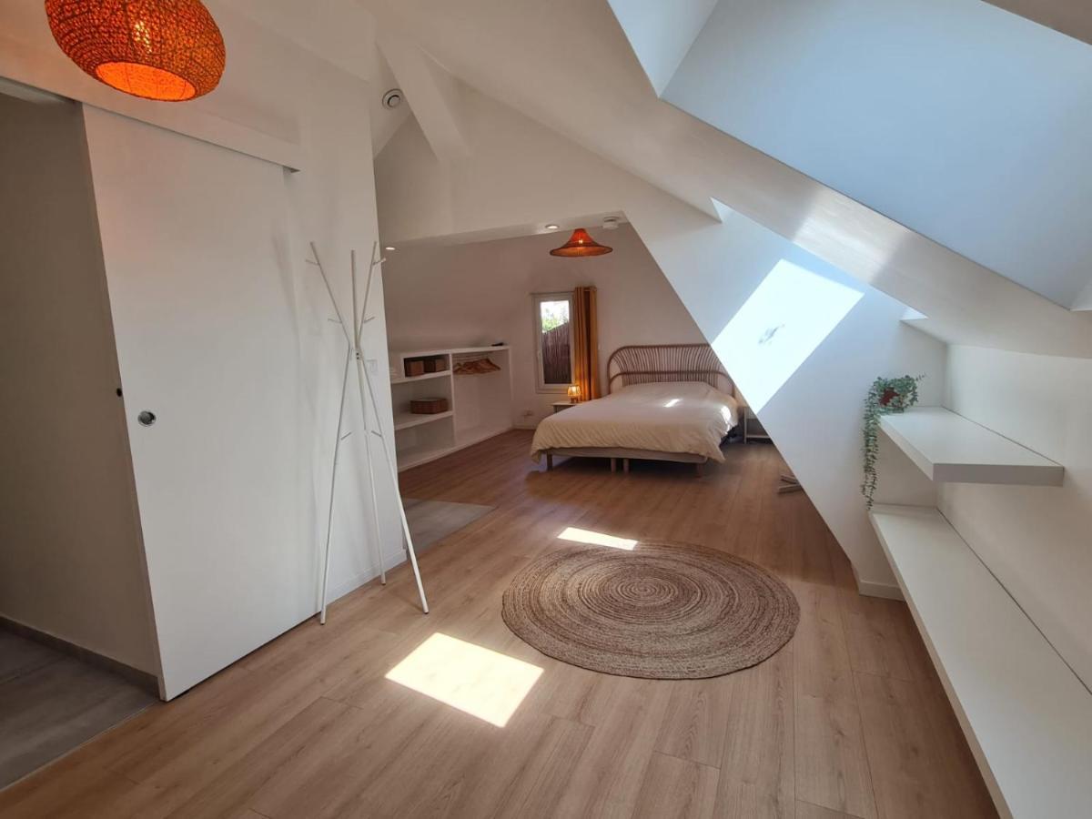 Le Saint Christophe - Mairie D'Aubervilliers Ligne 12 Esterno foto